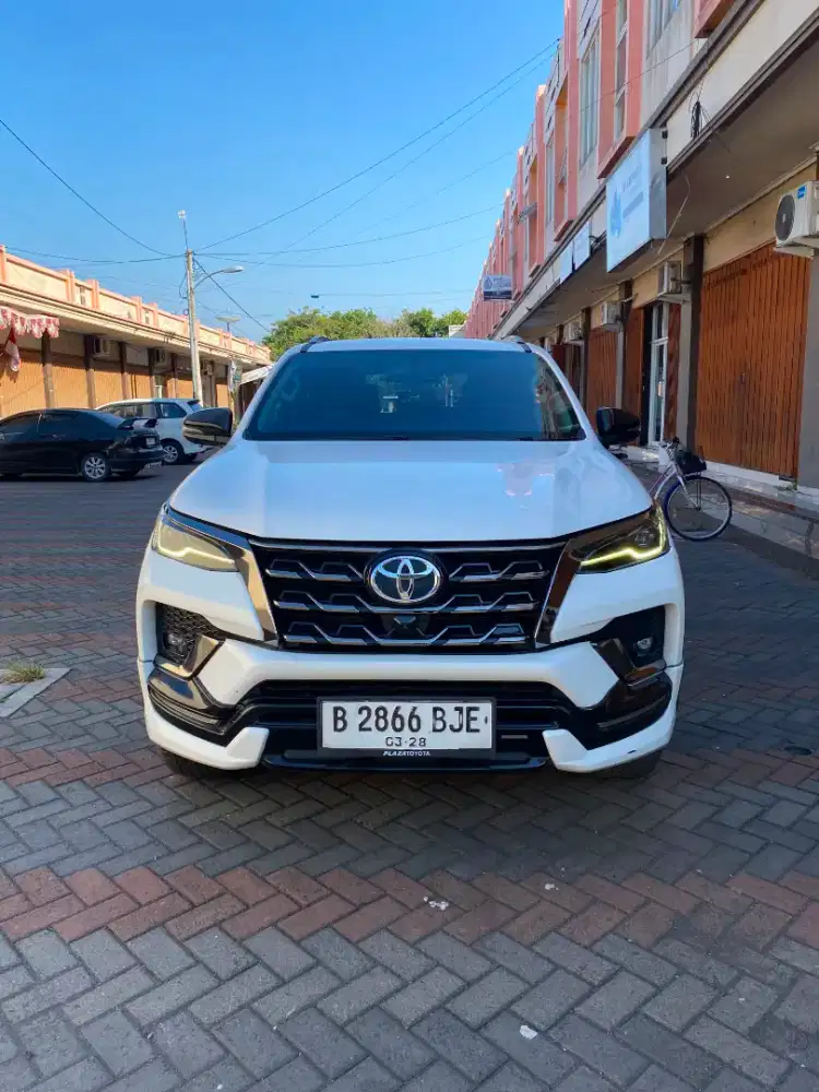 TOYOTA FORTUNER 2.8 GR SPORT 2022 PMK 2023