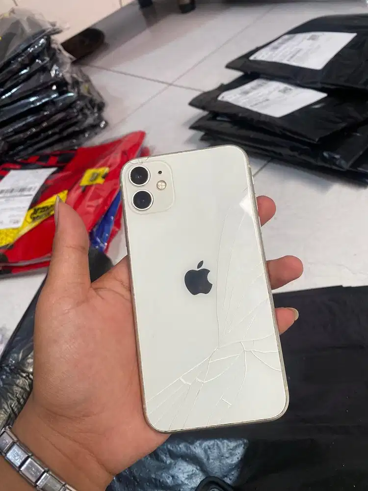 Iphone 11 128 alloprator