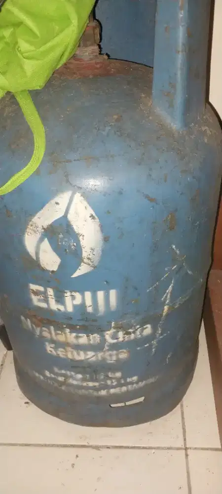 Tabung gas warna biru