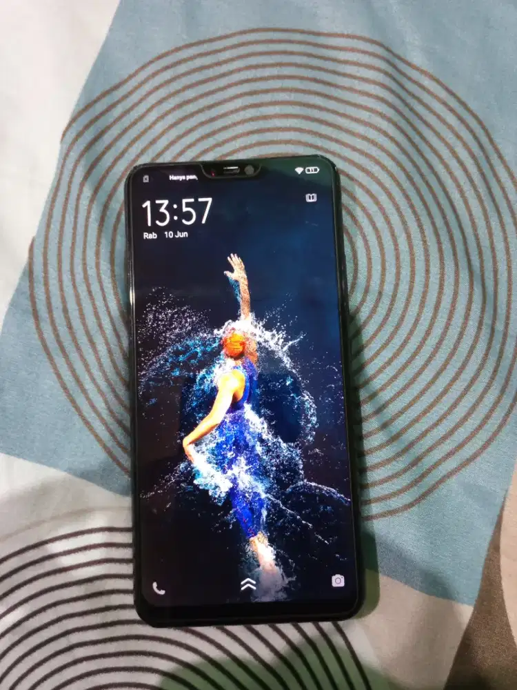 Handphone Vivo v9