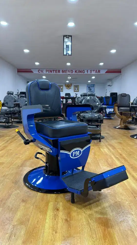 Kursi pangkas dan barbershop