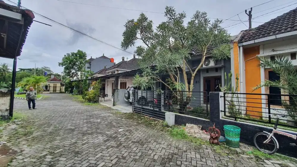 Rumah siap huni dekat umy