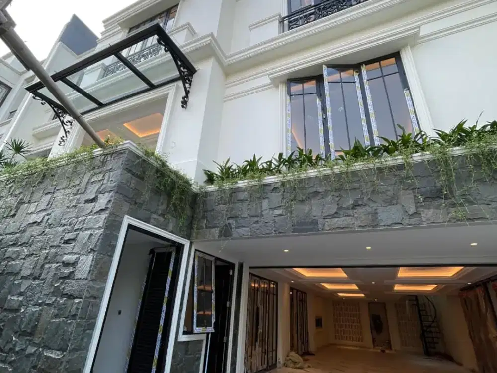 Dijual Rumah di Jl.Panglima Polim, Kebayoran Baru, Jakarta Selatan