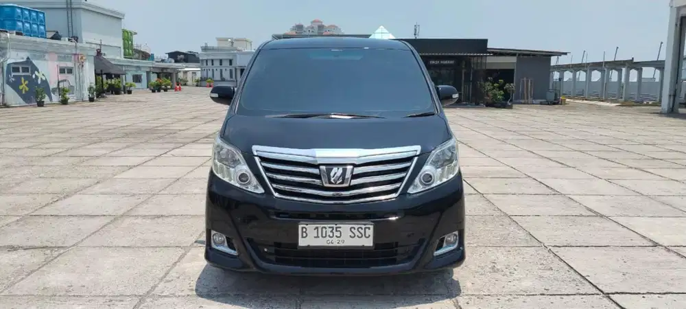 Di jual Alphard X autometik Hitam 2012