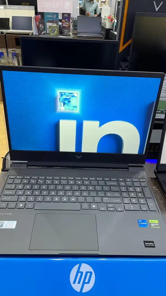 HP Victus GAMING 15-FA2900TX Intel Core i5-14450HX 24GB SSD 512GB 15,6