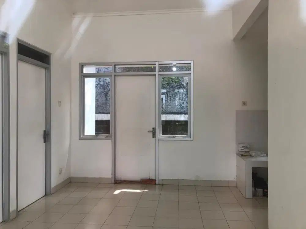 Rumah Besar di Cluster Premium Citra Maja Raya