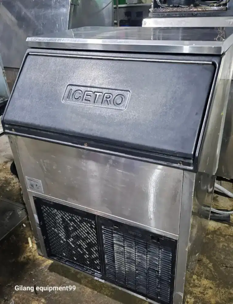 Mesin ice maker produksi es kristal 120 kg merk icetro Korea