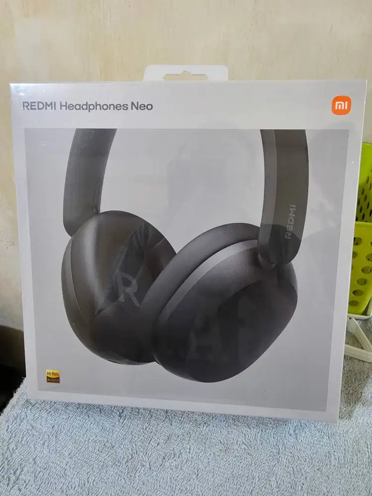 REDMI HEADPHONES NEO BARU SEGEL warna hitam lokasi malang