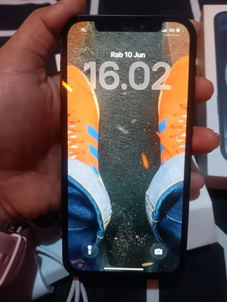 Iphone 12 black