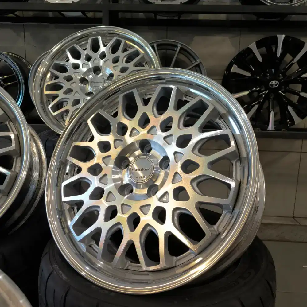 Velg Original Work Seeker Made In Japan R18 pcd 5x114 Lebar 8 et 48