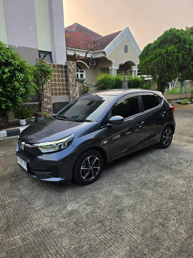 Brio E 2023 cvt Facelift low KM cash nego