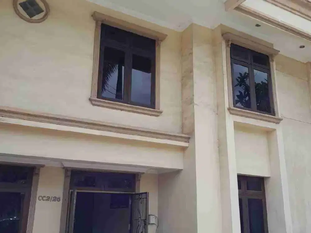dijual rumah taman palem lestari 25 lantai