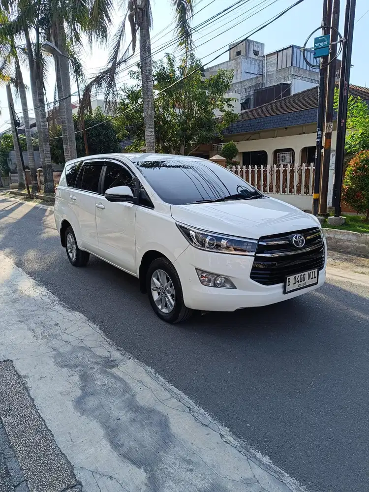 Innova Reborn 2.4 V AT 2019