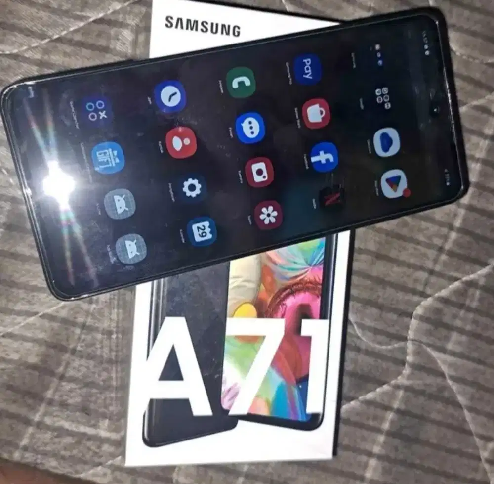 Samaung A71 8/128  hp dus charger
