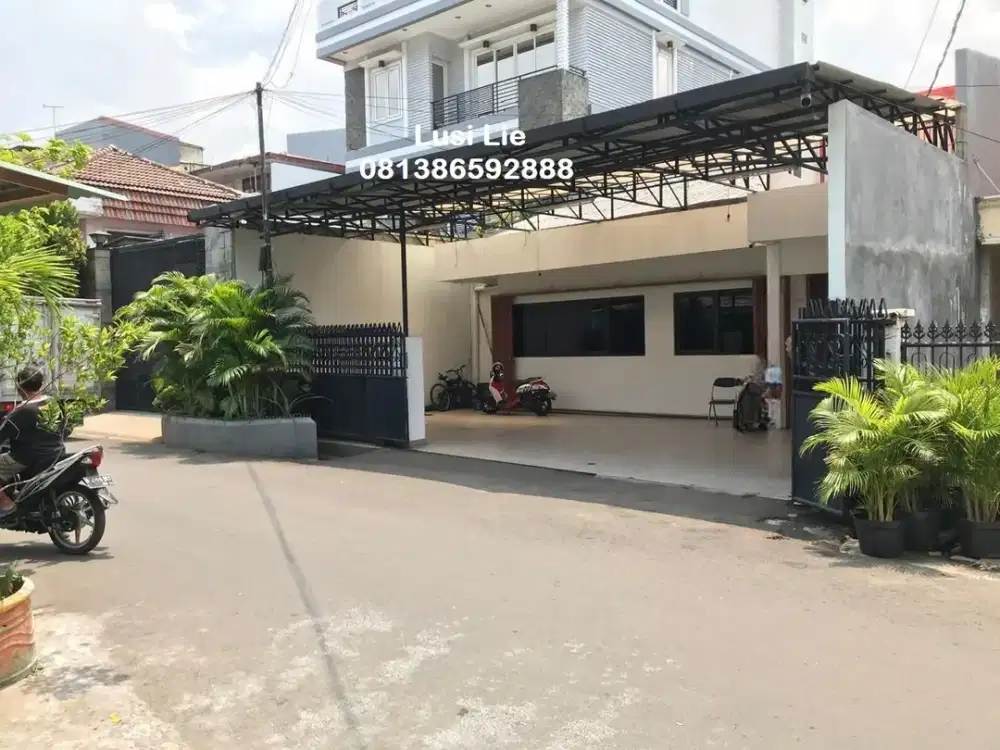 Rumah besar ex gudang kantor Jl.Kerajinan,harga murah dibawah njop