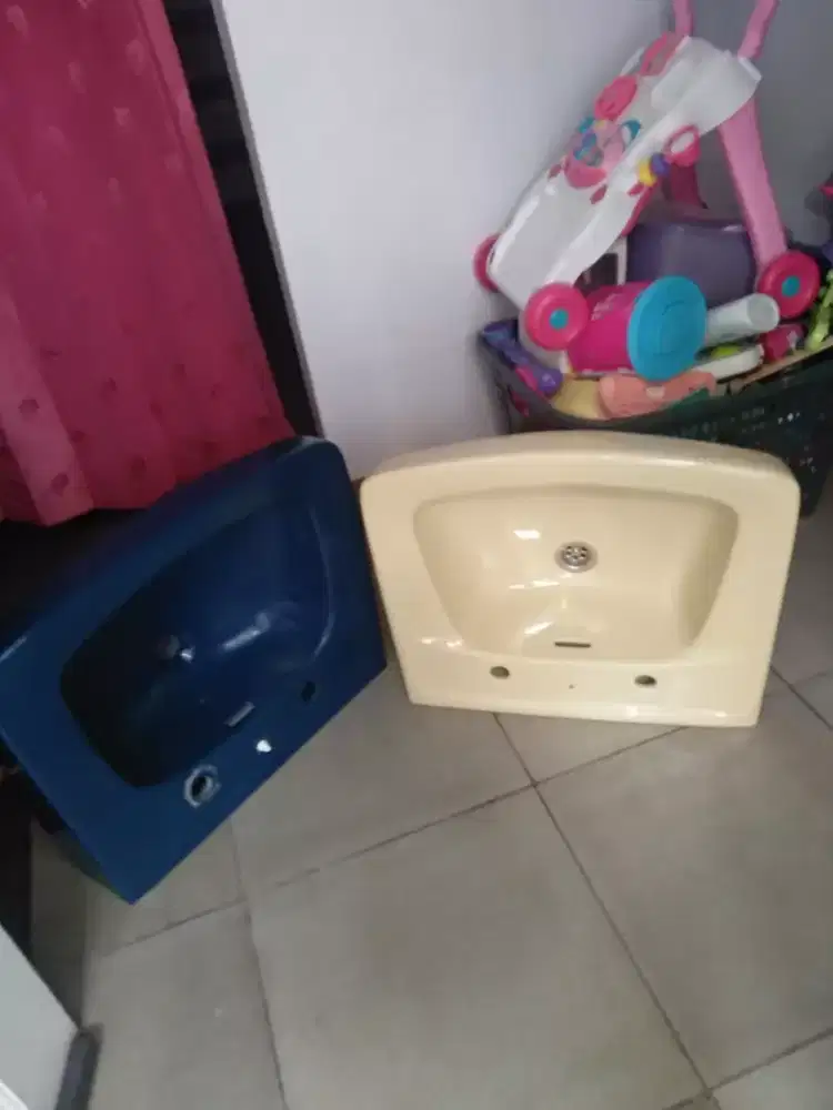 Wastafel cuci tangan