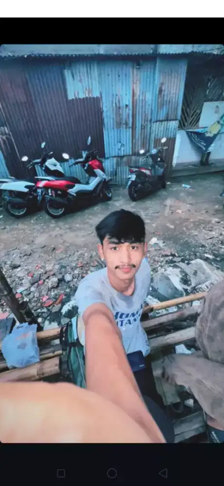 mencari kerja halal