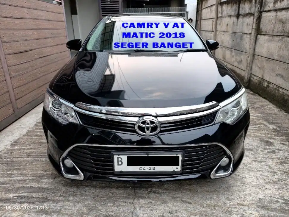 Toyota Camry V AT Matic 2018 Hitam Bagus Terawat