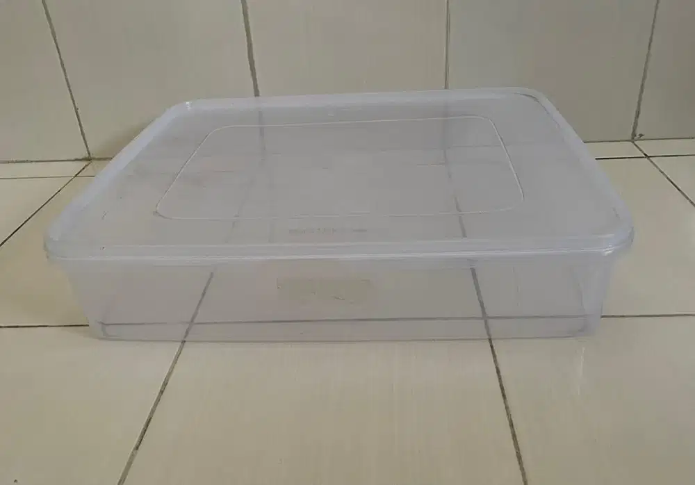 kontainer plastik