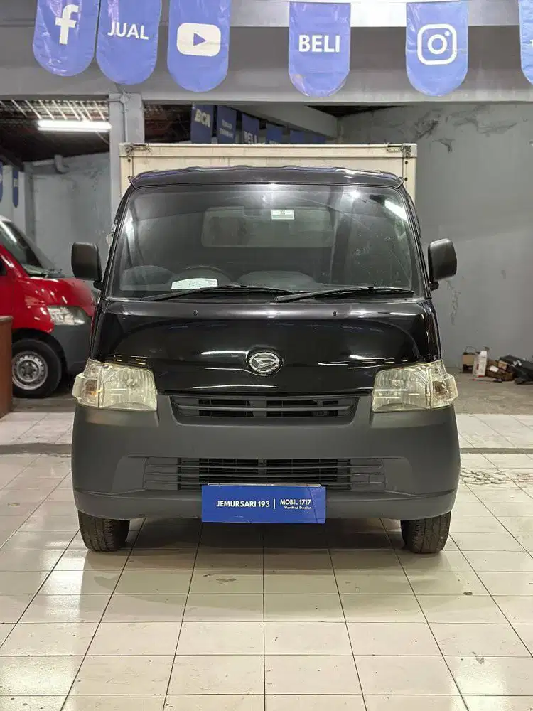 DAIHATSU 2014 GRANDMAX BOX 1.3 MT  HITAM
JL.RAYA JEMURSARI MOBIL 1717