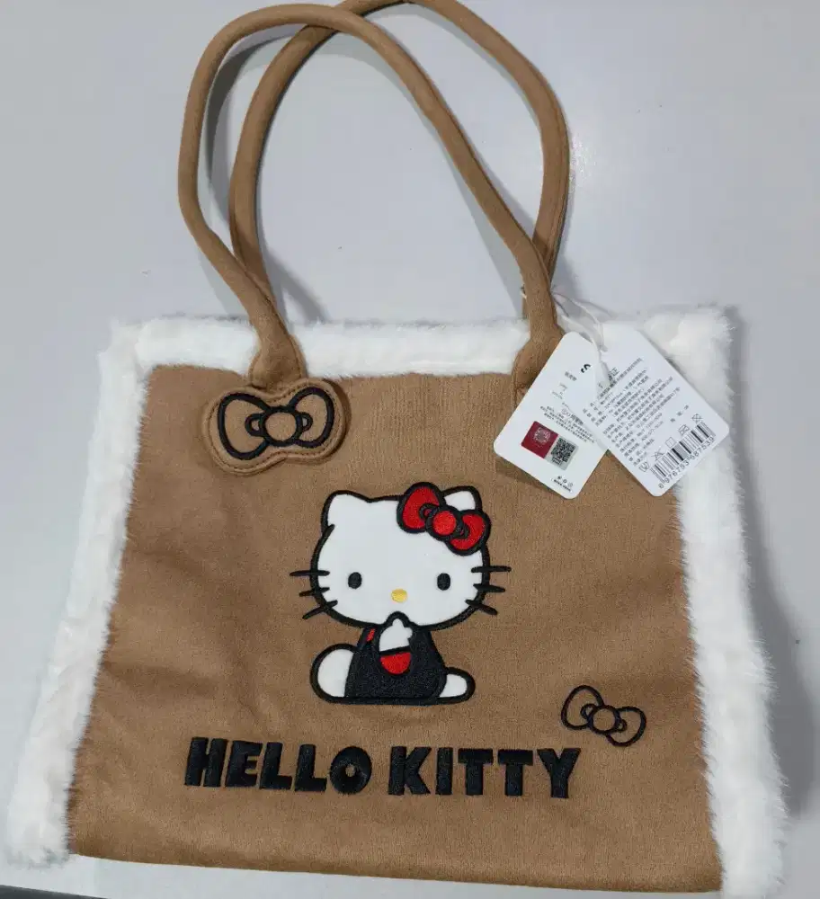 Tas Bulu Hello Kitty