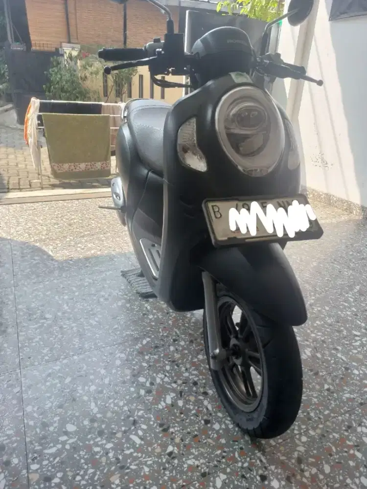 Scoppy Prestige Hitam Terawat
