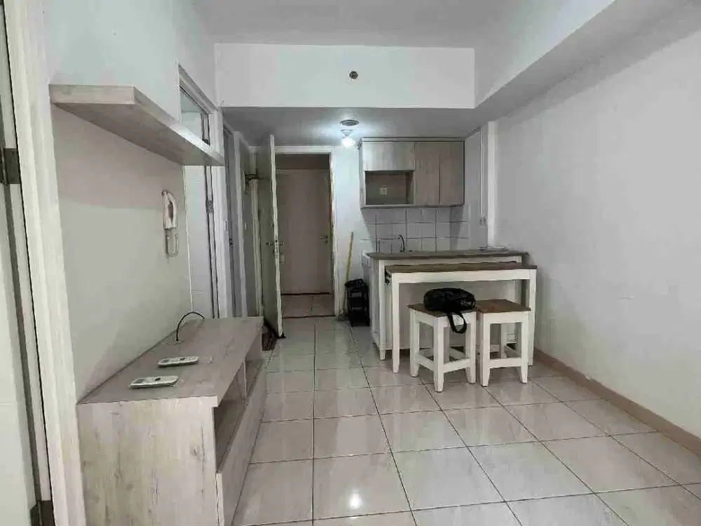 disewakan apartemen 2br semifurnish di The Springlake Summarecon Bekasi