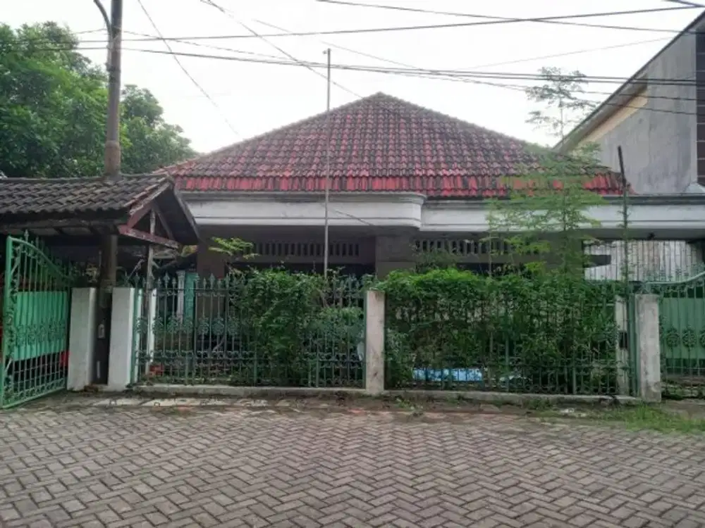Dijual Rumah Strategis Ketintang, Cocok Kos-Kosan Dekat UNESA