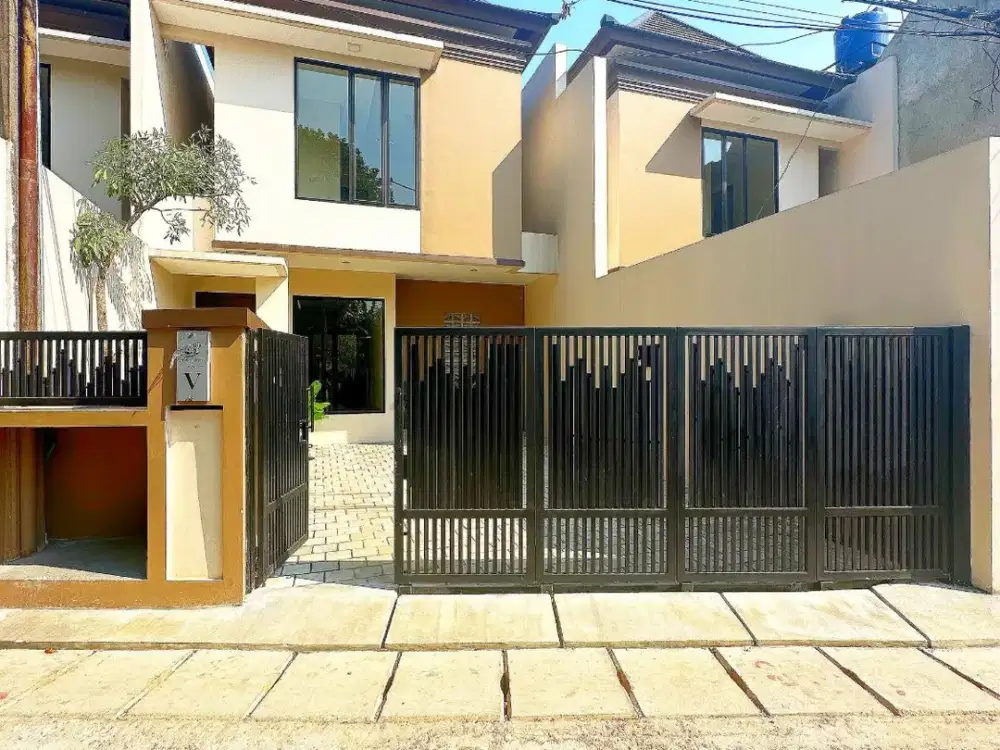 RUMAH PREMIUM SIAP HUNI DI CIPAYUNG JAKARTA TIMUR - DEKAT MABES TNI
