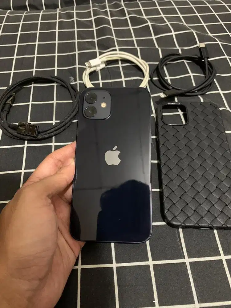 Iphone 12 Basic Hitam 64gb Inter All Operator