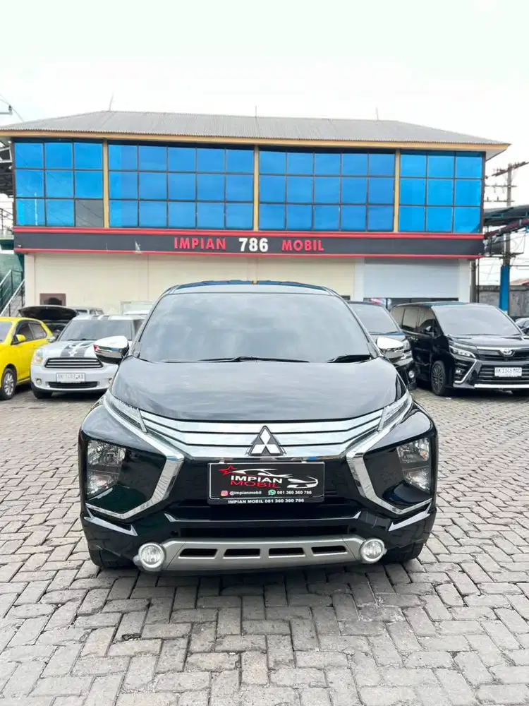 Mitsubishi Xpander 1.5 Ultimate A/T Hitam 2021  Fortuner Pajero