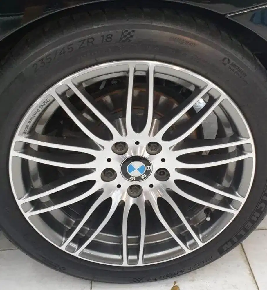 R18 Velg One M performance By BMW ORIGINAL