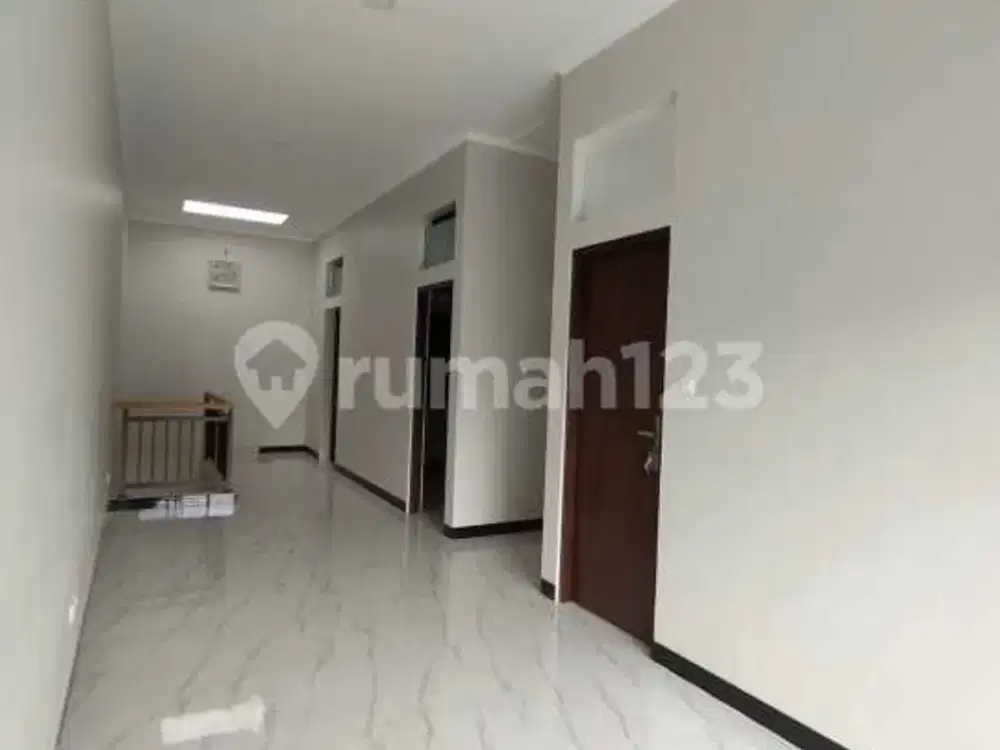 Rumah Siap Huni Dua Lantai Di Taman Kopo Indah 1 Bandung