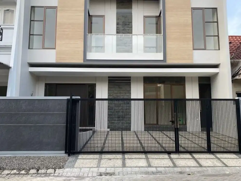 ‼️BARU GRESS‼️ Rumah Modern Minimalis Siap Huni Lokasi Perum. Citraland International Village Surabaya