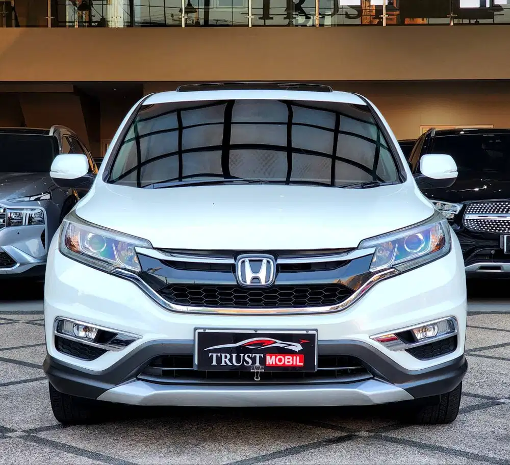 HONDA CR-V 2.4 PRESTIGE SUNROOF FENDER AUDIO 2016 PUTIH / CRV