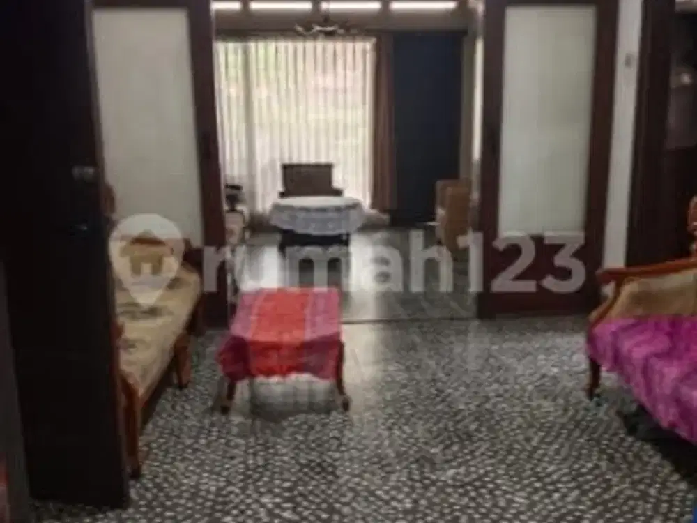 Rumah Klasik Siap Huni Di Jalan Dursasana Bandung