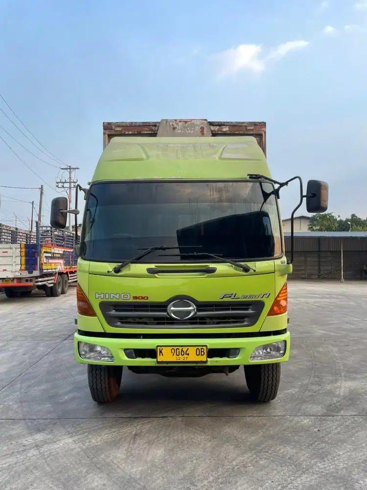 Hino Lohan Tronton FL260JW 2012 Wingbox