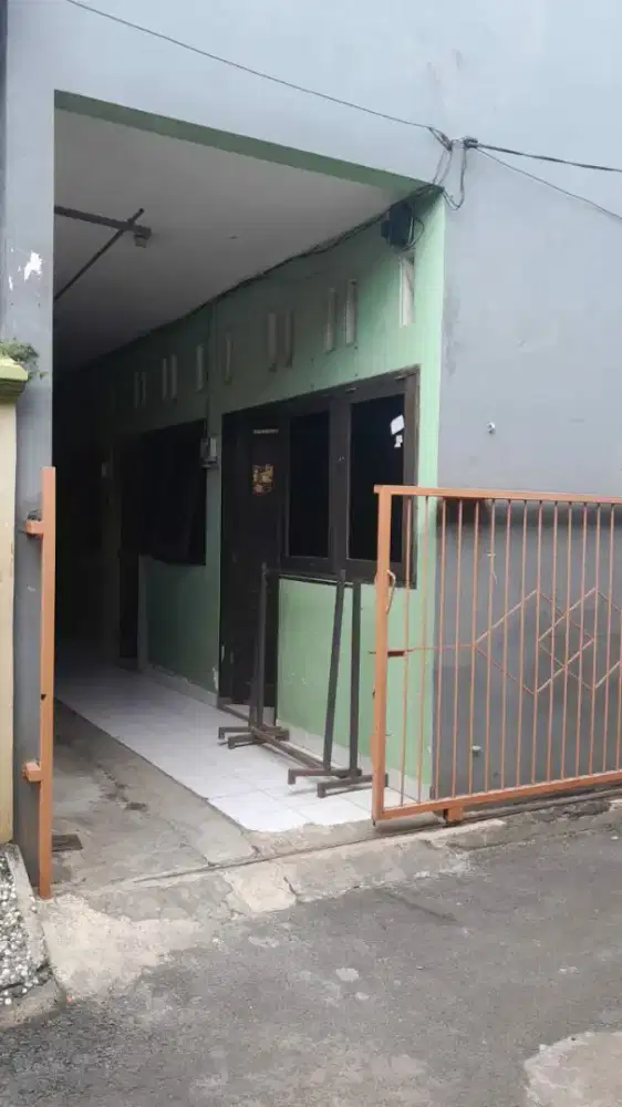 KONTRAKAN 2 LANTAI