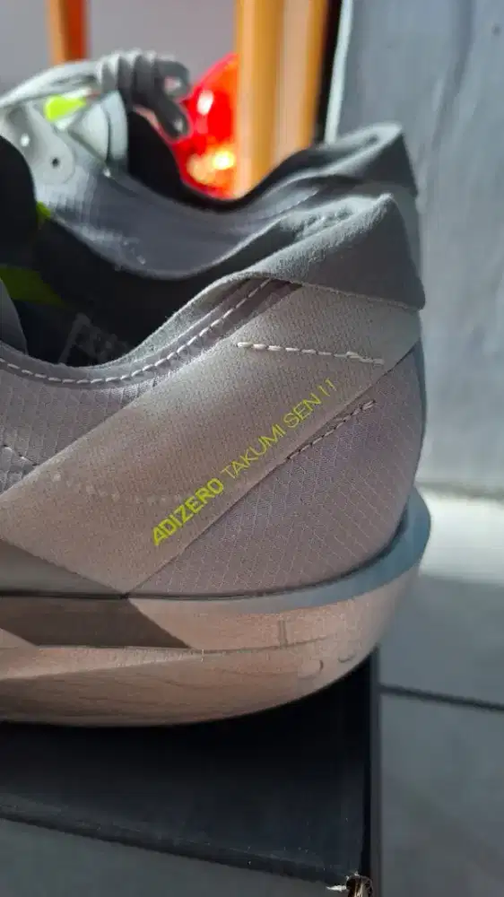 Sepatu Adiddas Adizero Takumi