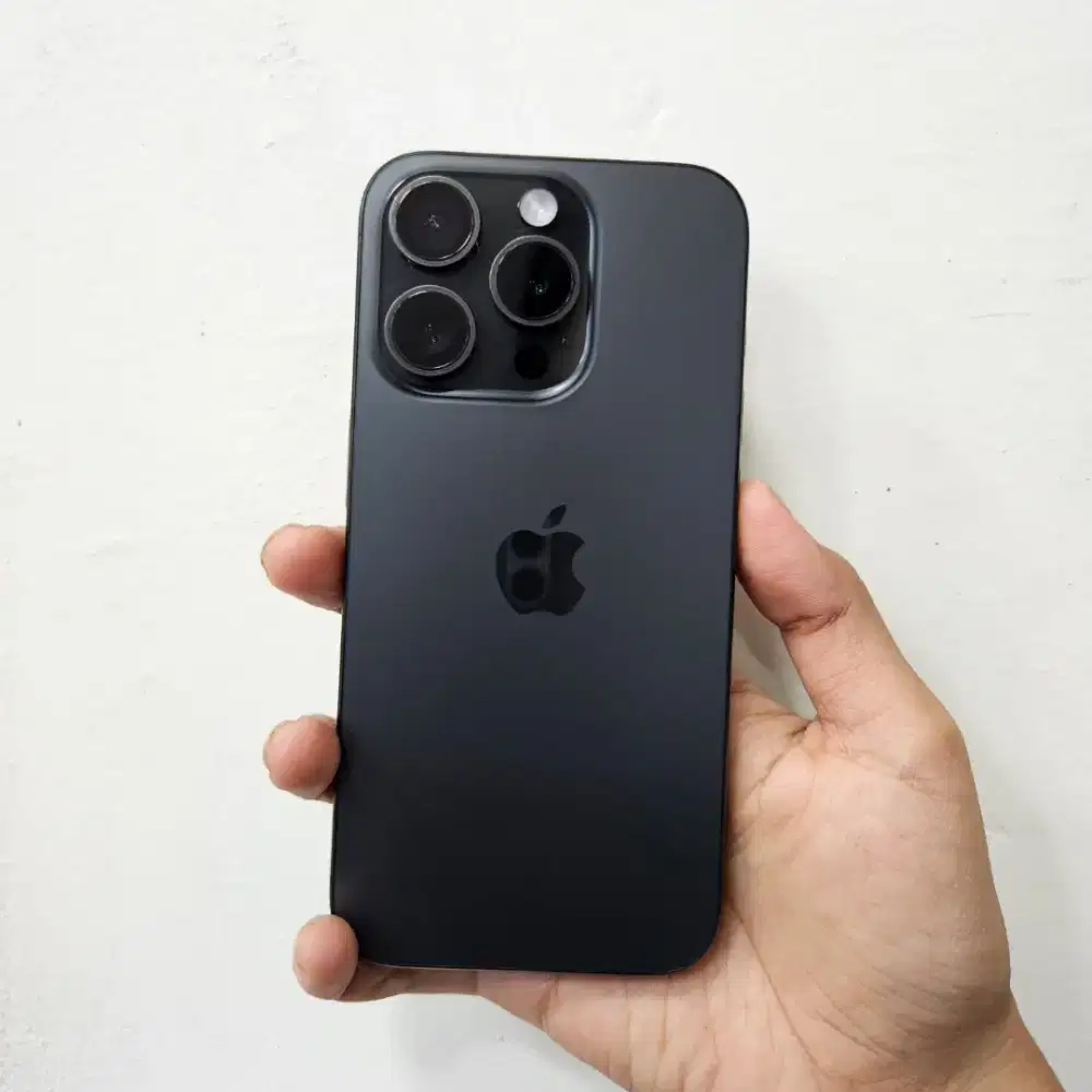iPhone 15 Pro 256 Black Titanium eks ibox