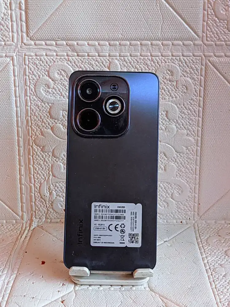 infinix hot 40i 8/256 GB