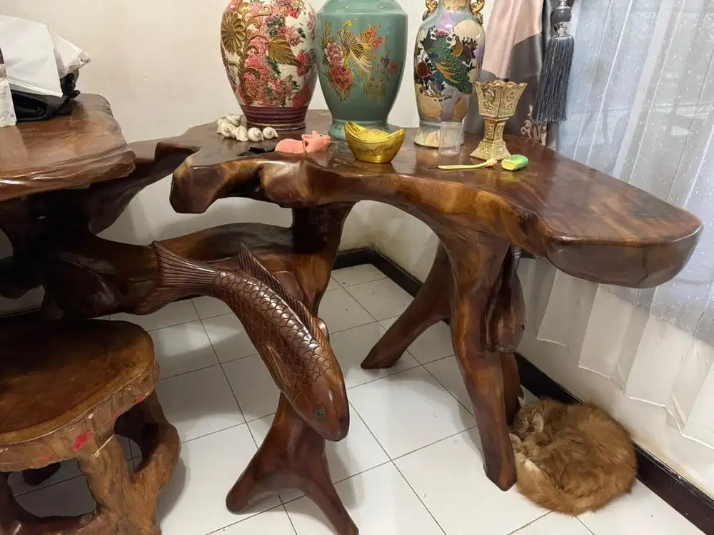 Meja motif 3 ikan