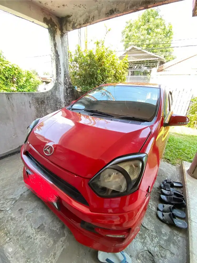 Dijual Ayla Sporty Merah 2015