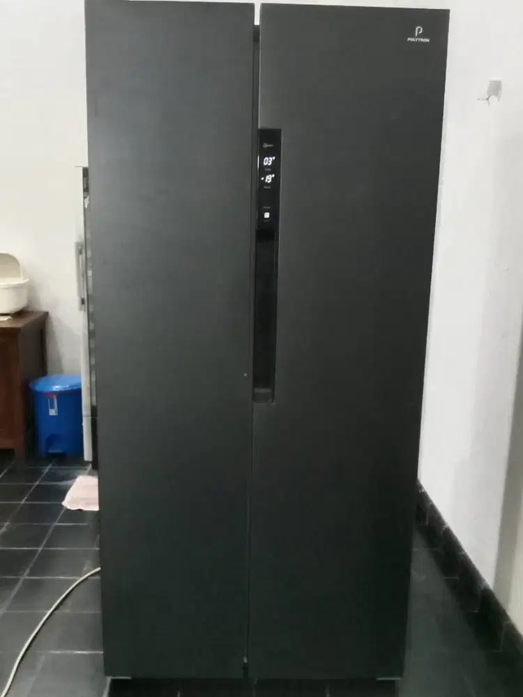 Dijual Cepat Kulkas 2 Pintu Polytron PRS460B, Mulus,No Minus, 4JT Nego