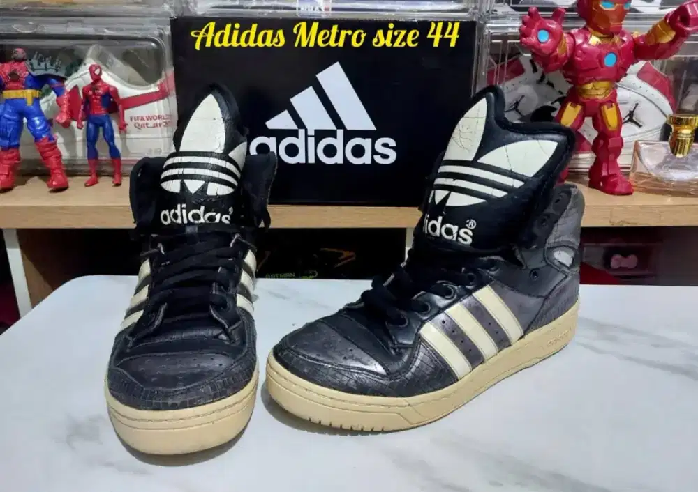 Sepatu Adidas Metro vintage