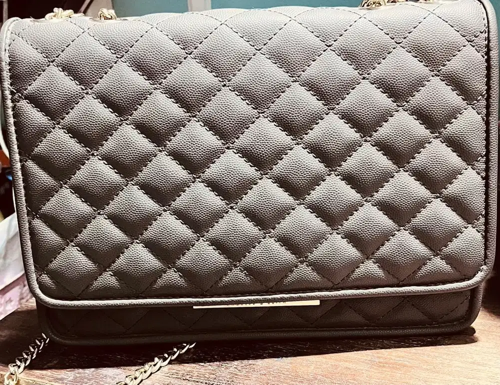 Tas Charles & Keith