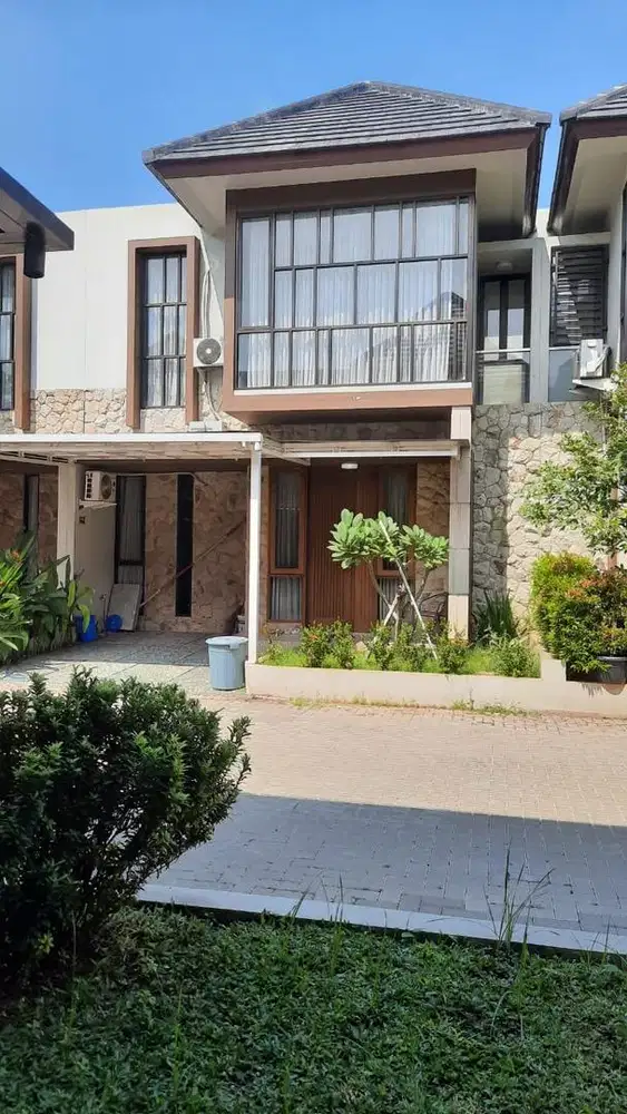 Disewakan Rumah 2 lantai Green Ratna Residence - Harga Nego