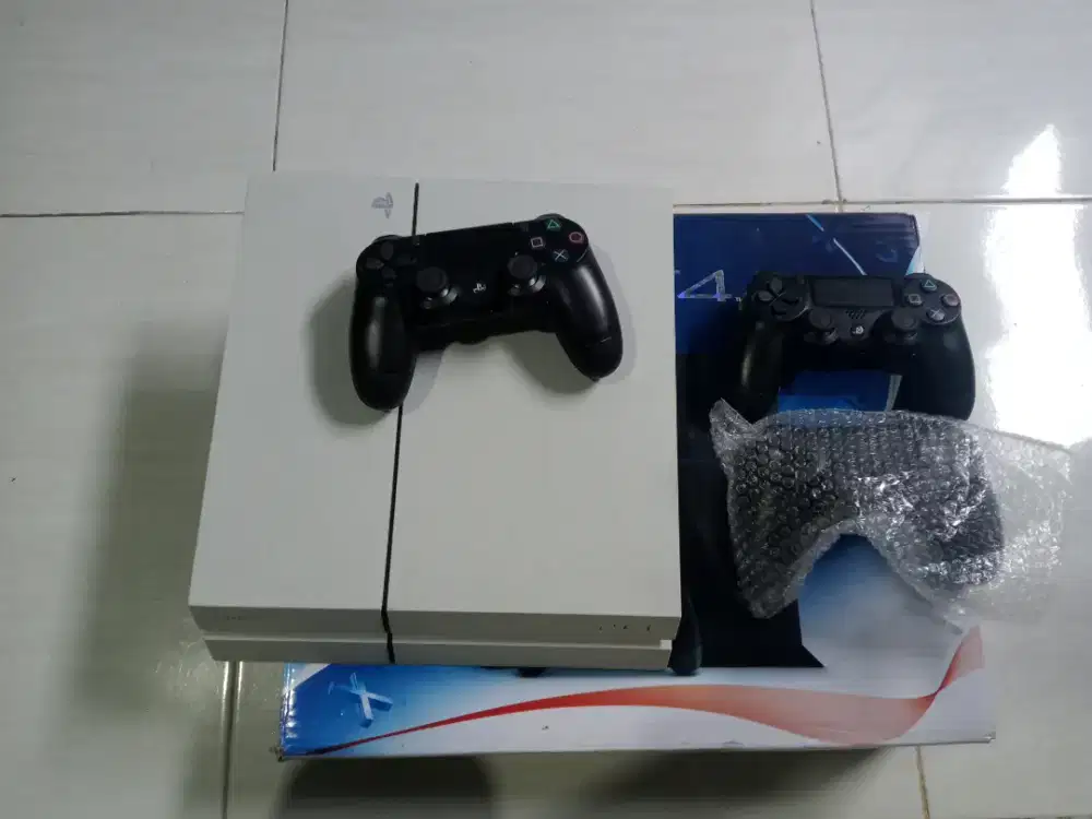 Ps4 fat han kondisi bagus