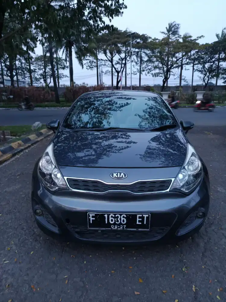 [ Cash ] KIA Rio SE 1.4 Automatic 2014