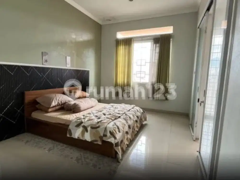 Rumah Bagus Siap Huni 2 Lantai di Arcamanik Dekat Griya